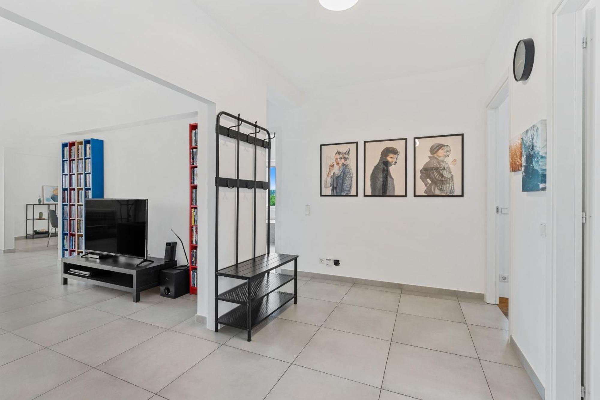 Central Lux 2Br Apt With City Views & Balcony Люксембург Екстер'єр фото