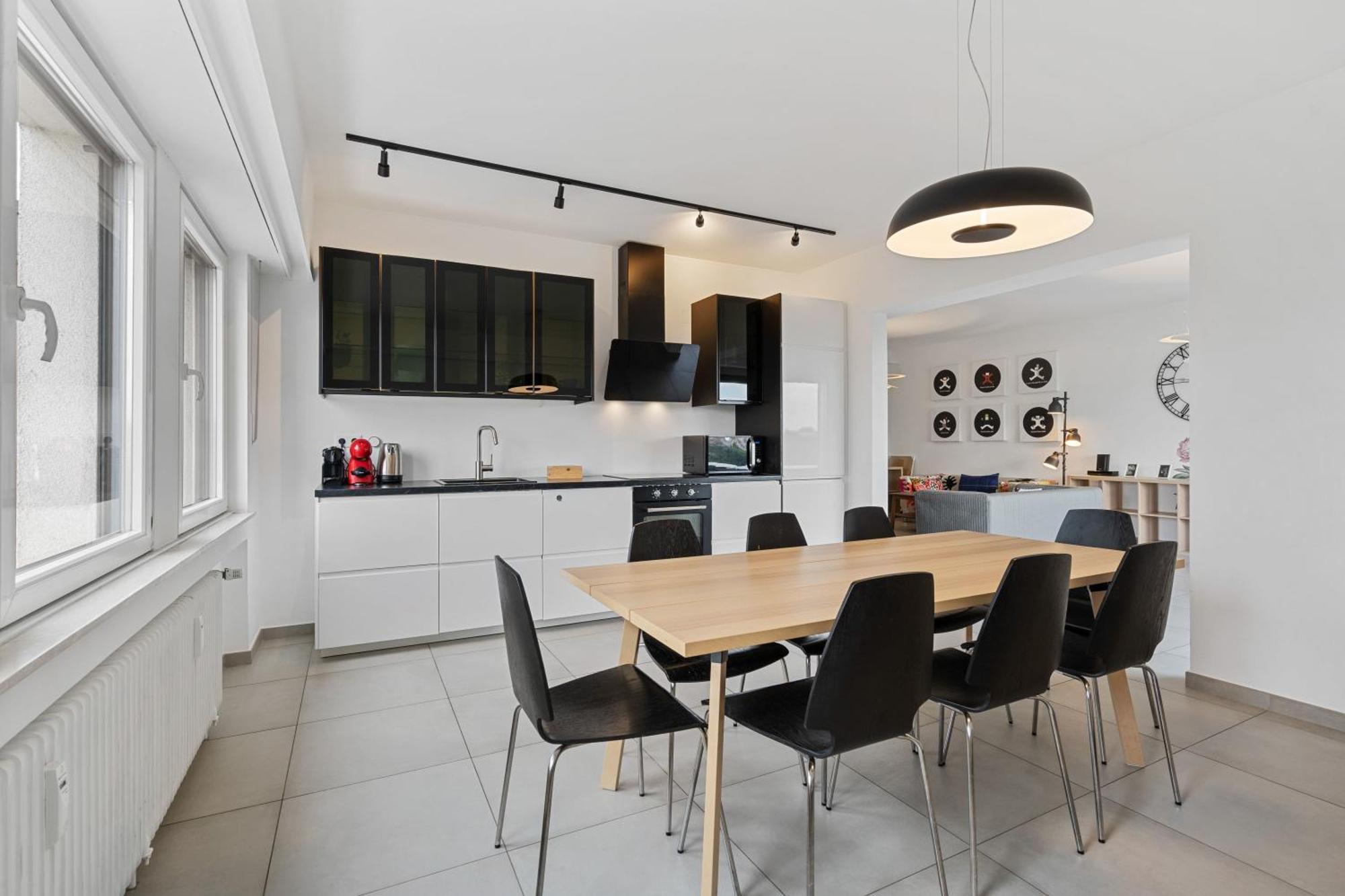 Central Lux 2Br Apt With City Views & Balcony Люксембург Екстер'єр фото
