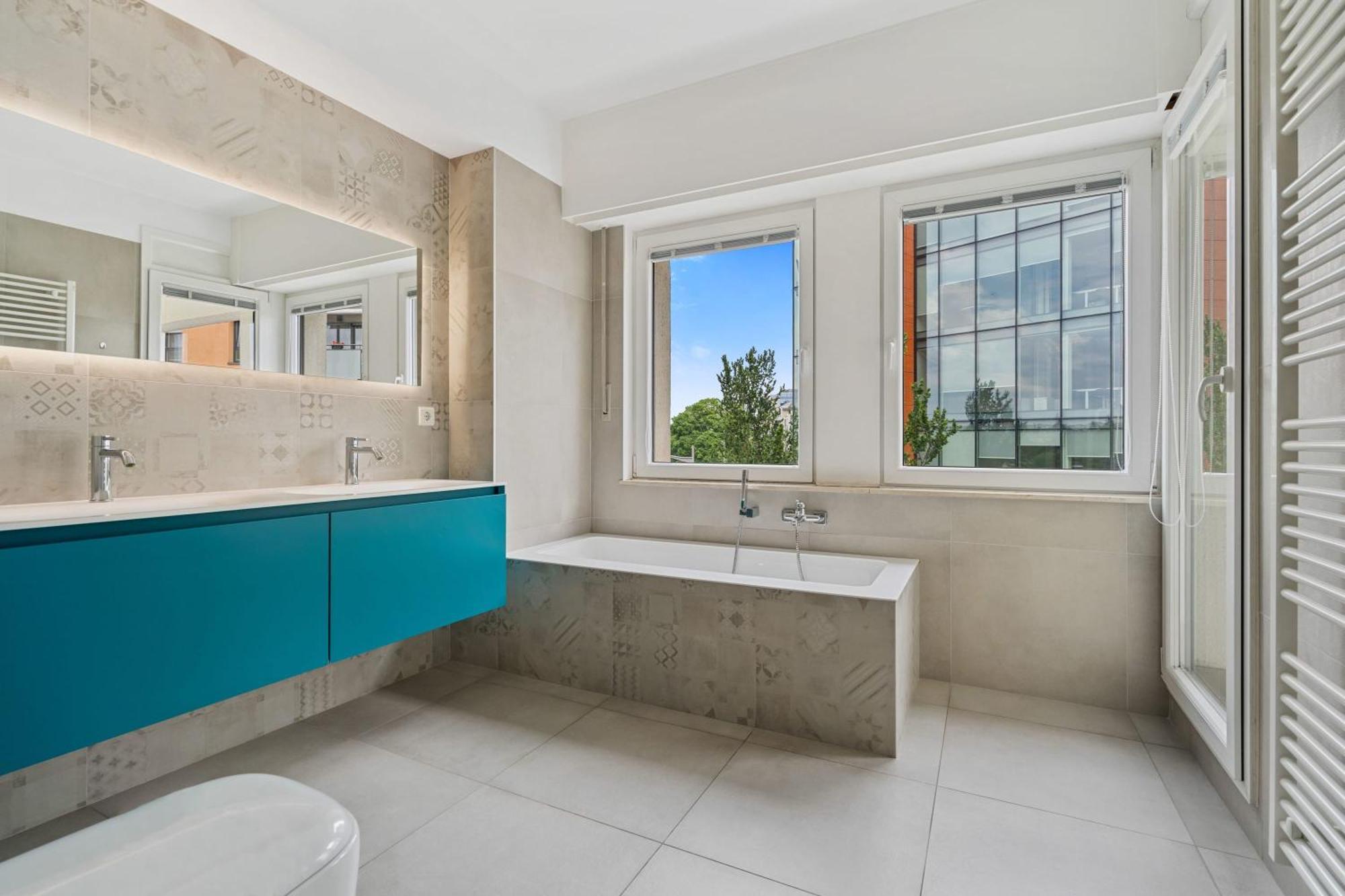 Central Lux 2Br Apt With City Views & Balcony Люксембург Екстер'єр фото